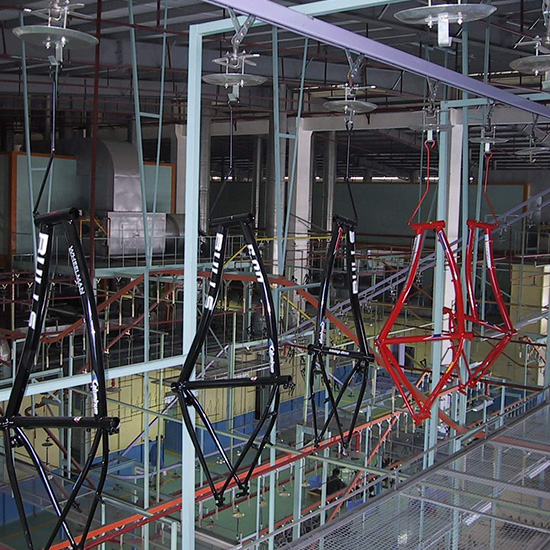 自行車車架噴涂